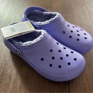 NWT kids crocs size j6